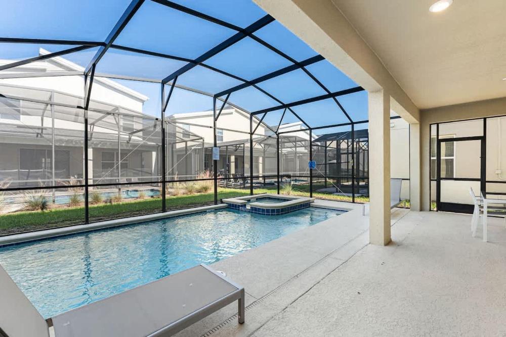 Sophisticated 6BR at Storey Lake SL2766